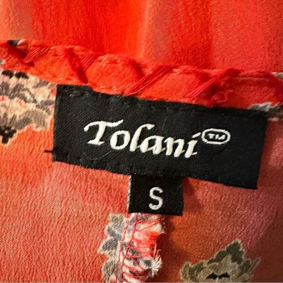 Tolani Red Floral Silk Blouse Size Small - Picture 13 of 13